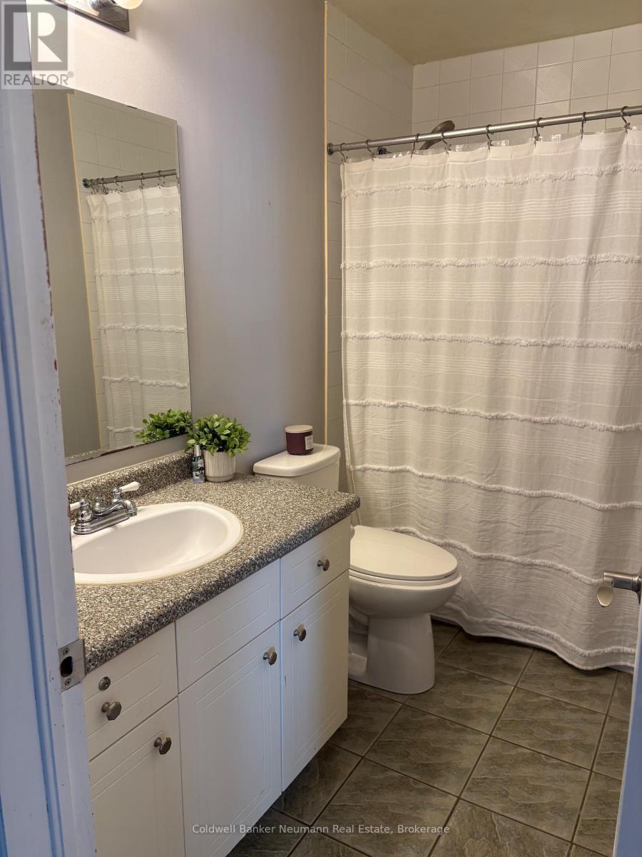 Upper Unit - 10 Watt Street, Guelph (Grange Road), Ontario  N1E 6W9 - Photo 13 - X12860090