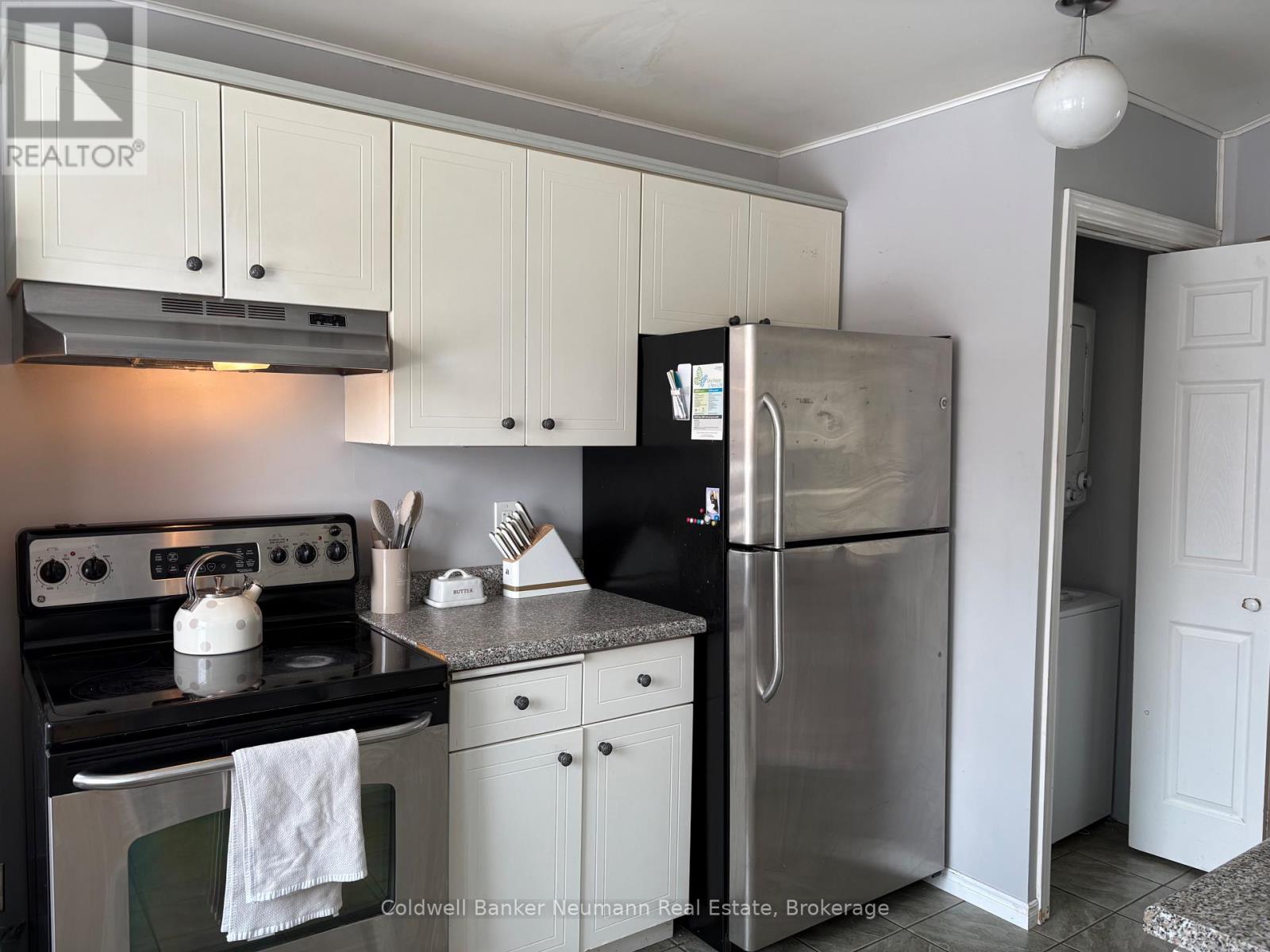 Upper Unit - 10 Watt Street, Guelph (Grange Road), Ontario  N1E 6W9 - Photo 8 - X12860090