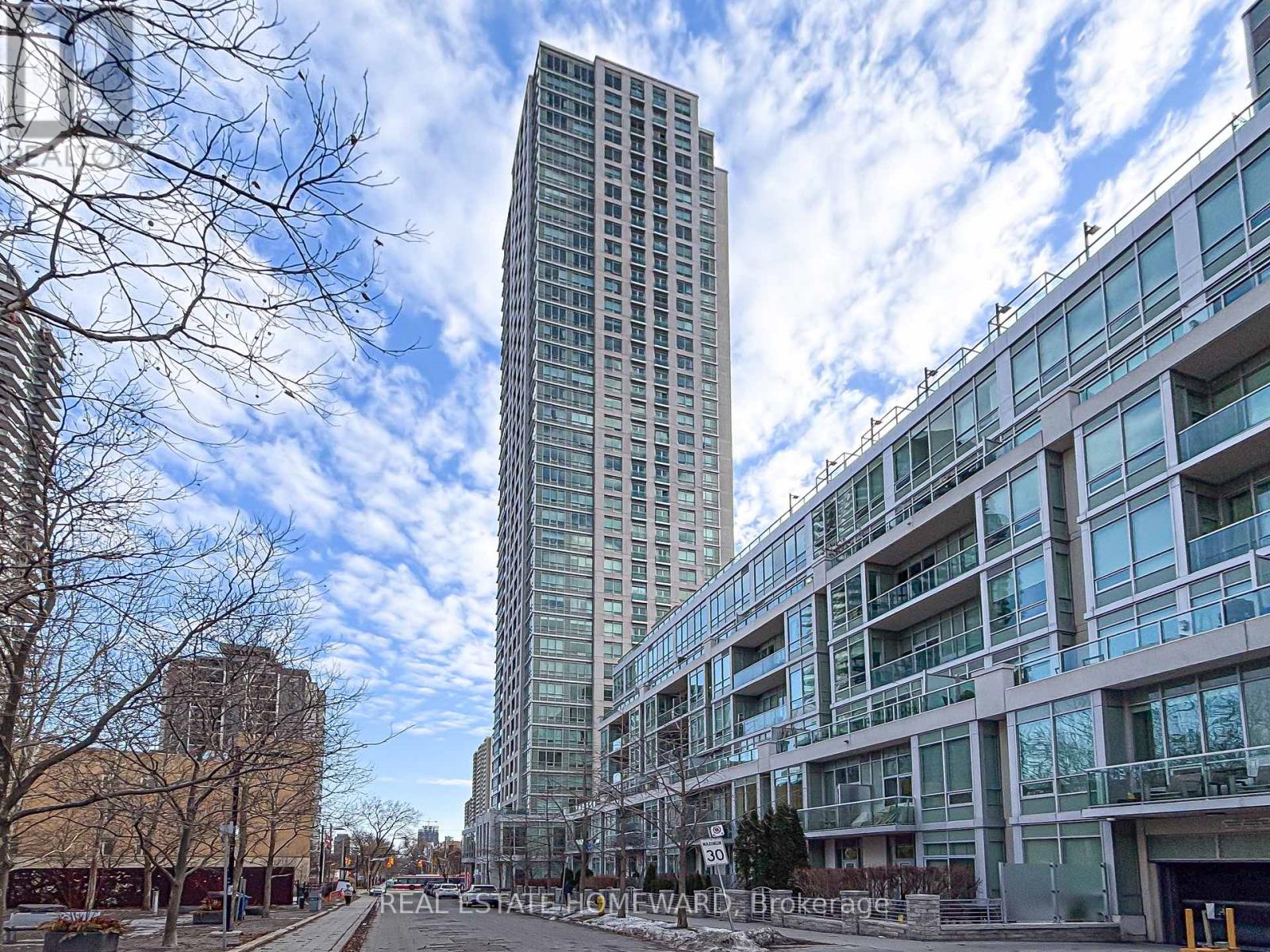 3408 - 120 Homewood Avenue, Toronto, Ontario  M4Y 2J3 - Photo 18 - C12860092