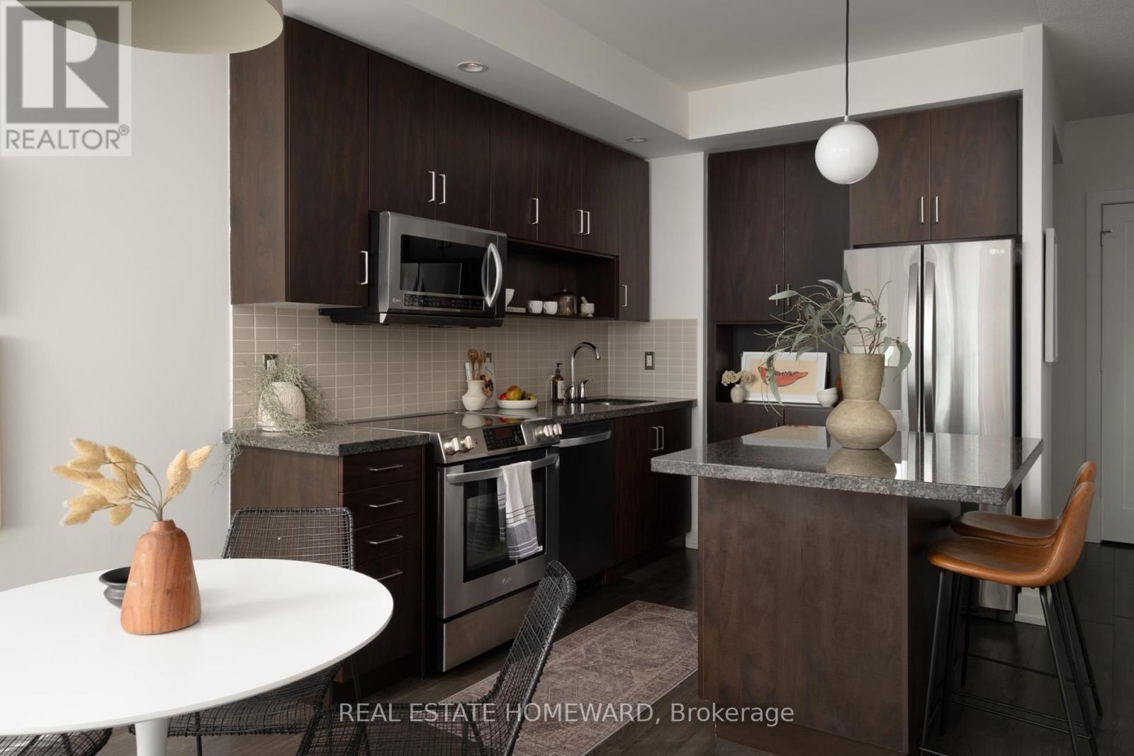 3408 - 120 Homewood Avenue, Toronto, Ontario  M4Y 2J3 - Photo 6 - C12860092