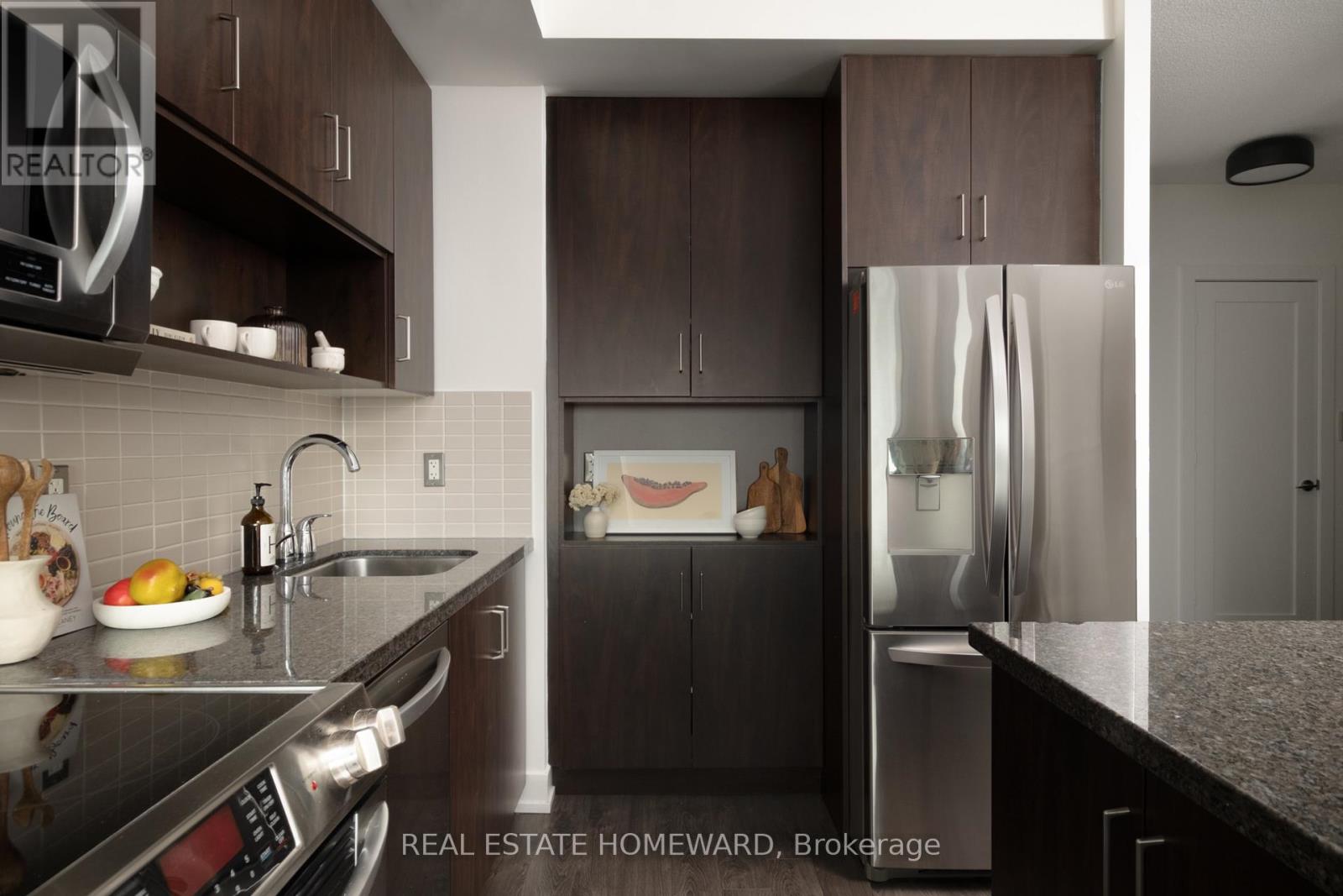 3408 - 120 Homewood Avenue, Toronto, Ontario  M4Y 2J3 - Photo 8 - C12860092