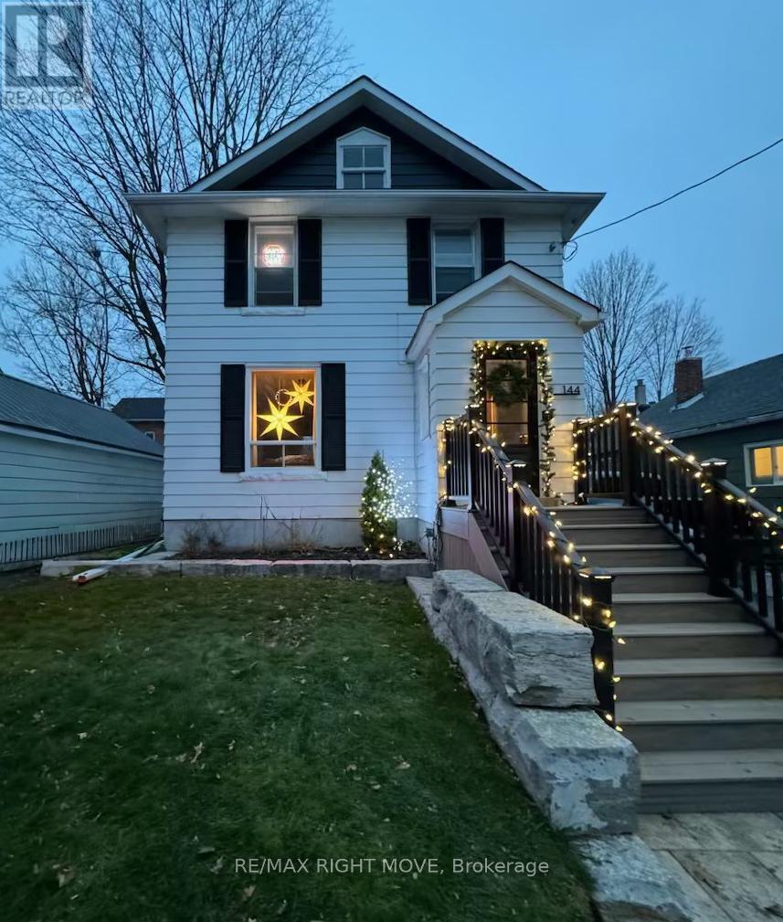144 Cedar Street, Orillia, Ontario  L3V 2C9 - Photo 2 - S12860040