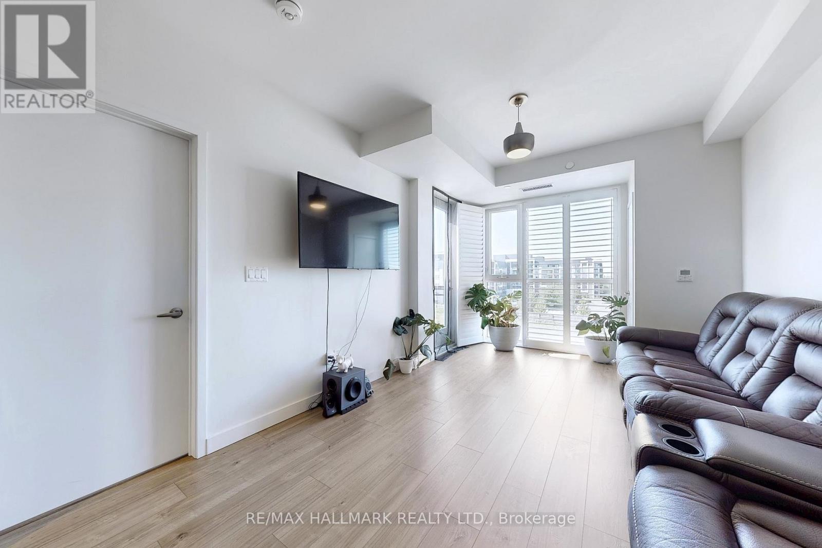 416 - 150 Sabina Drive, Oakville, Ontario  L6H 7C3 - Photo 15 - W12860082