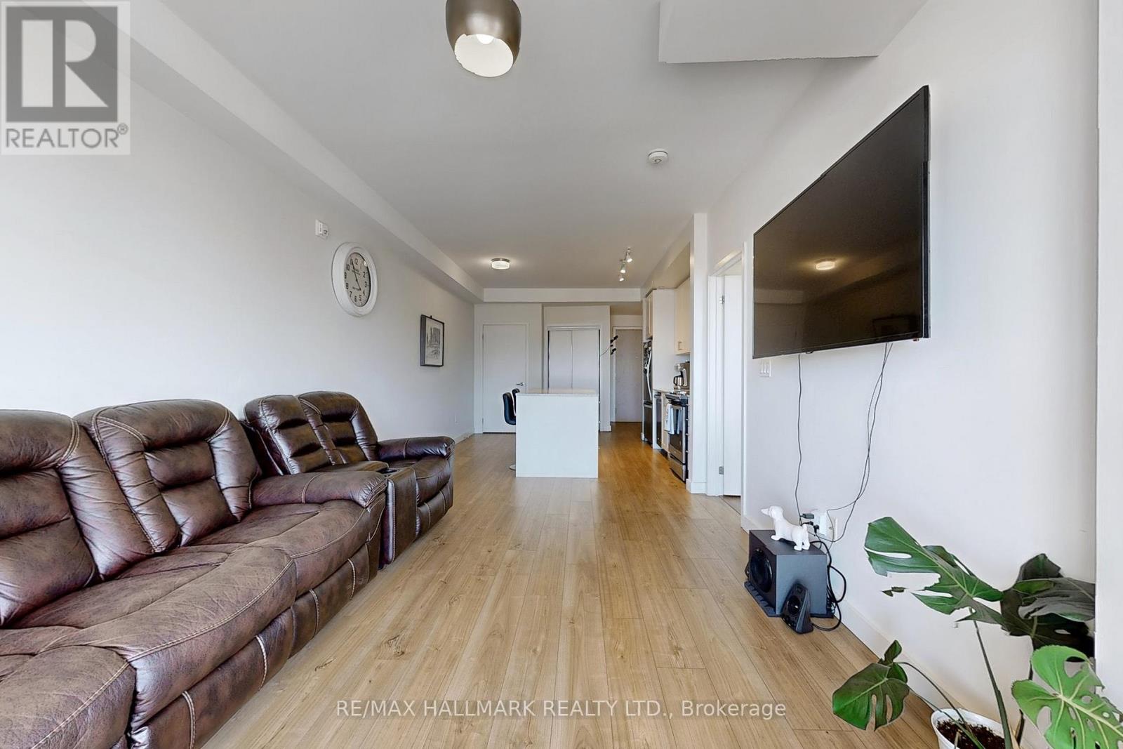 416 - 150 Sabina Drive, Oakville, Ontario  L6H 7C3 - Photo 16 - W12860082