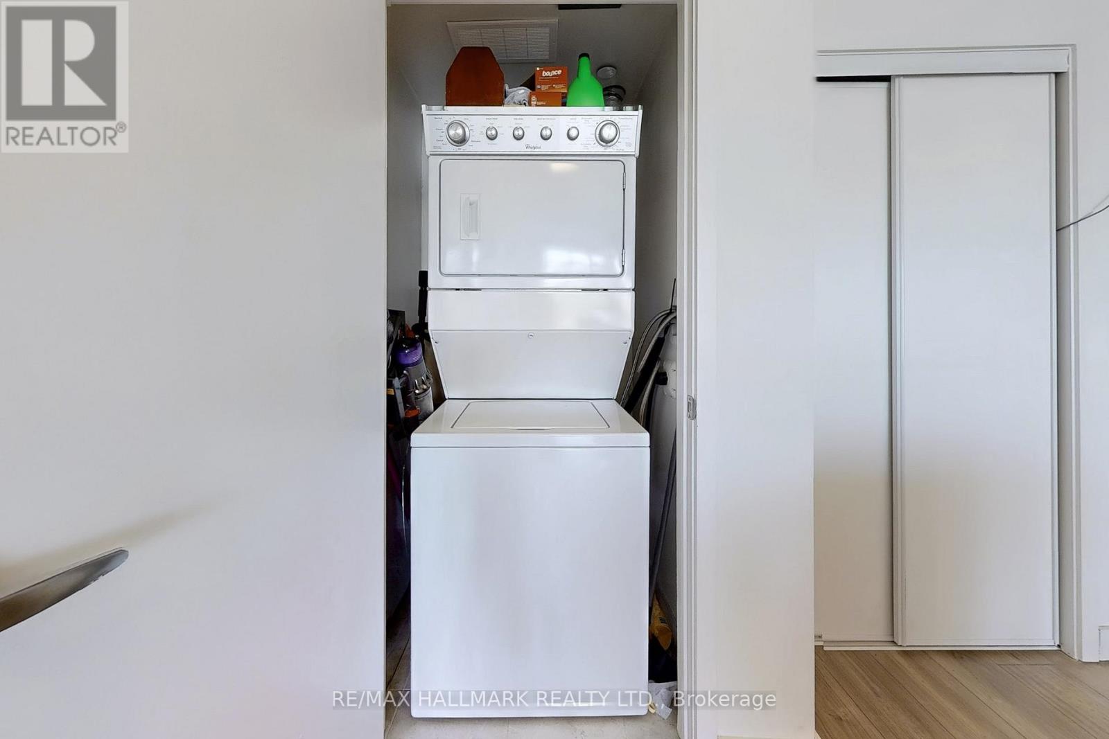 416 - 150 Sabina Drive, Oakville, Ontario  L6H 7C3 - Photo 25 - W12860082