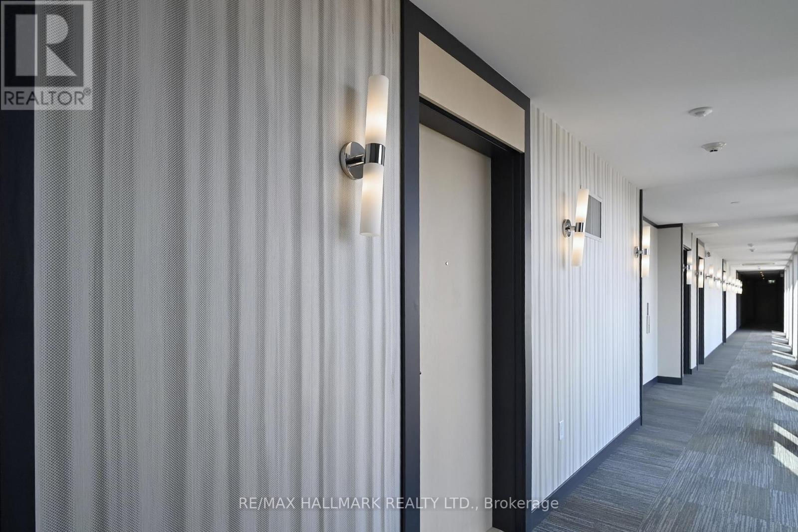 416 - 150 Sabina Drive, Oakville, Ontario  L6H 7C3 - Photo 29 - W12860082