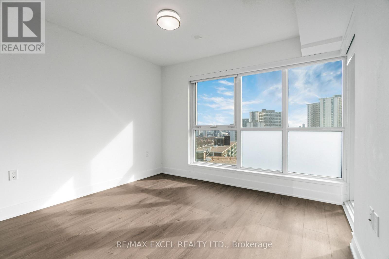 1720 - 585 Bloor Street E, Toronto, Ontario  M4W 0B3 - Photo 16 - C12843448