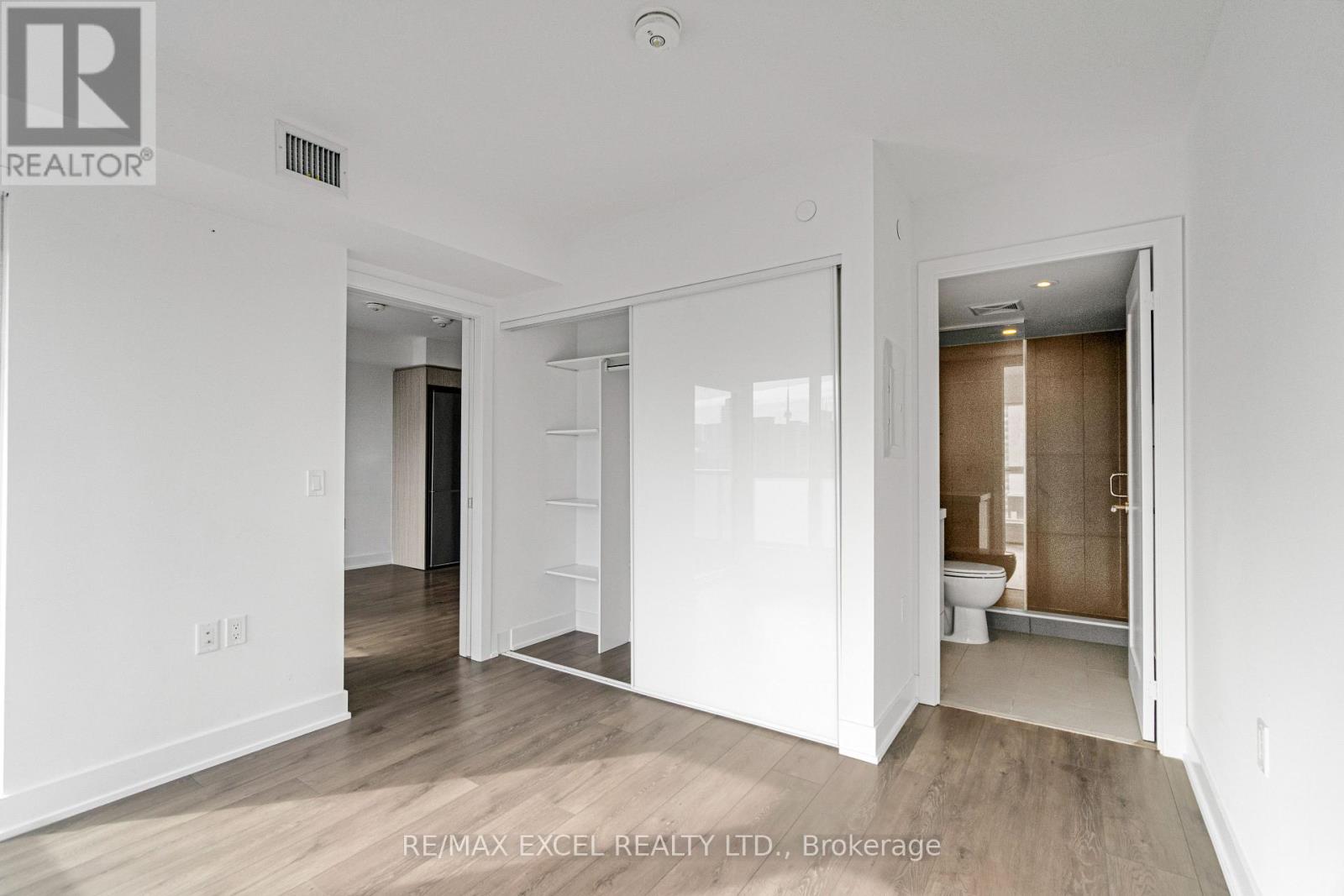 1720 - 585 Bloor Street E, Toronto, Ontario  M4W 0B3 - Photo 18 - C12843448