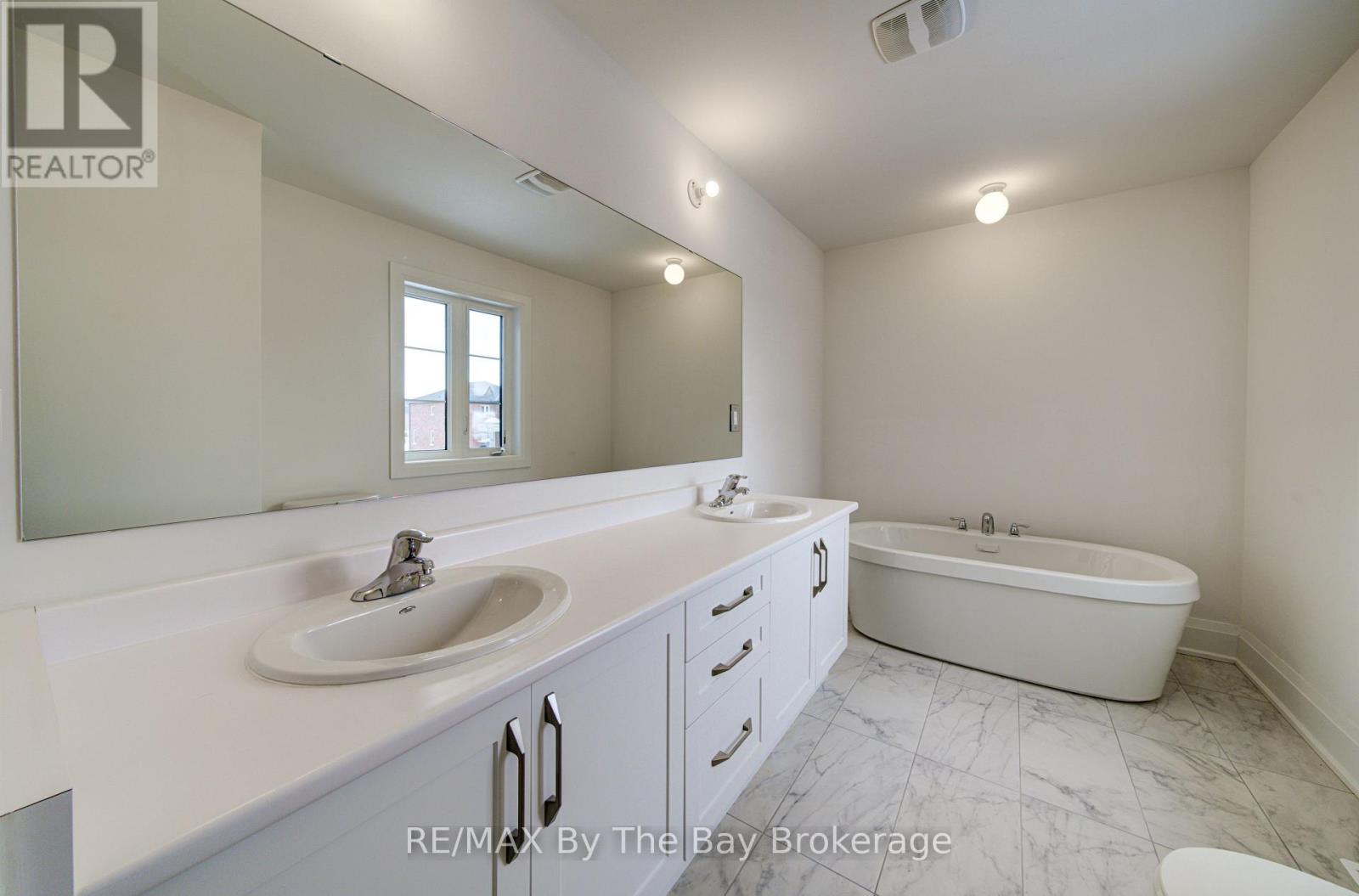 64 Amber Drive, Wasaga Beach, Ontario  L9Z 0R9 - Photo 21 - S12860134