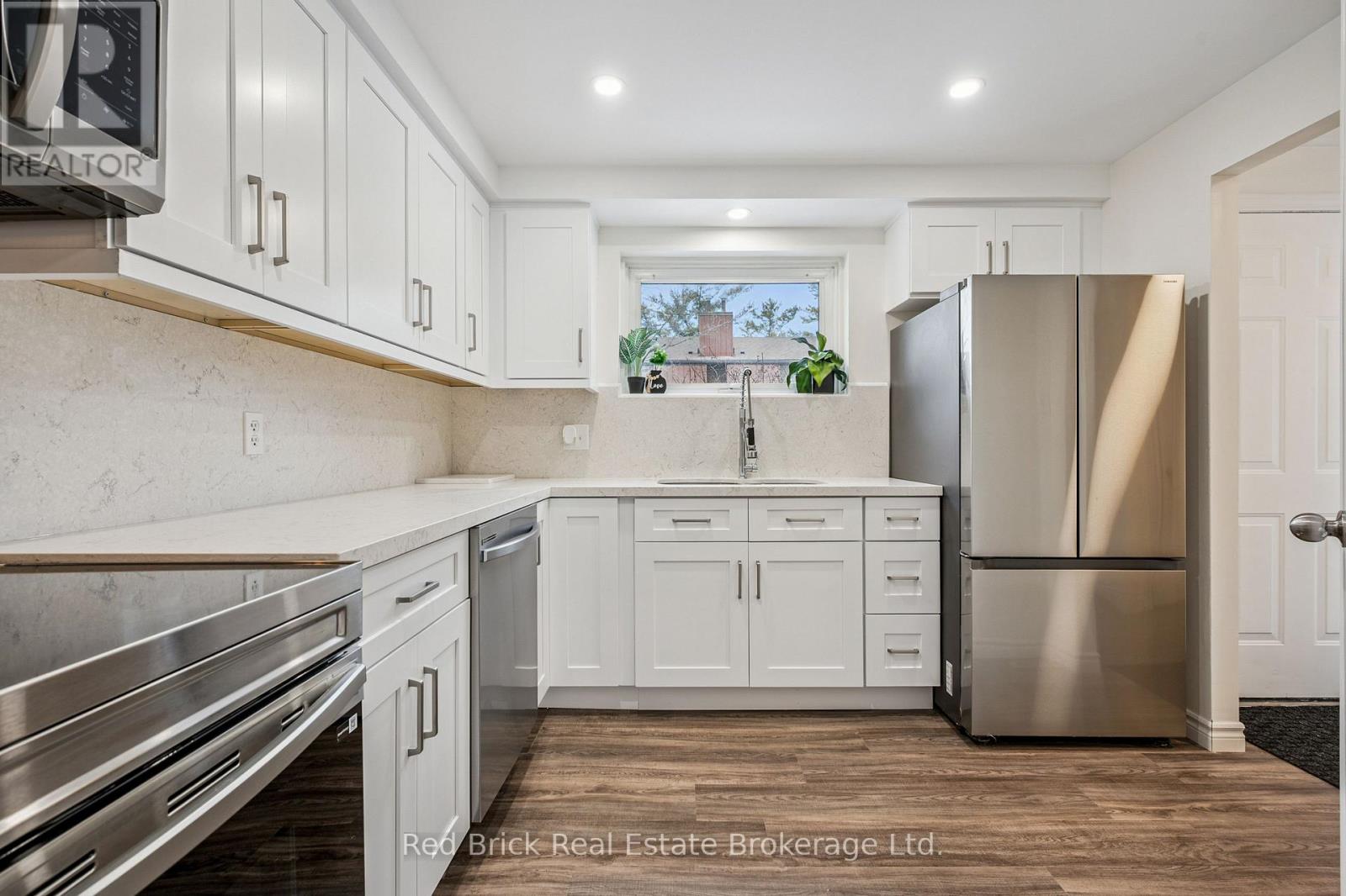 61 - 539 Willow Road, Guelph, Ontario  N1H 7G3 - Photo 5 - X12860100