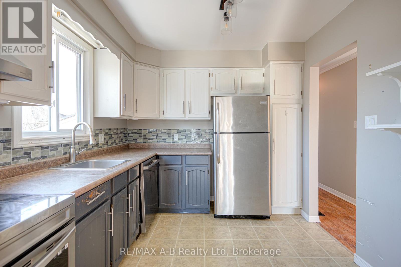 32 Demille Street, Stratford, Ontario  N4Z 1C6 - Photo 15 - X12860132