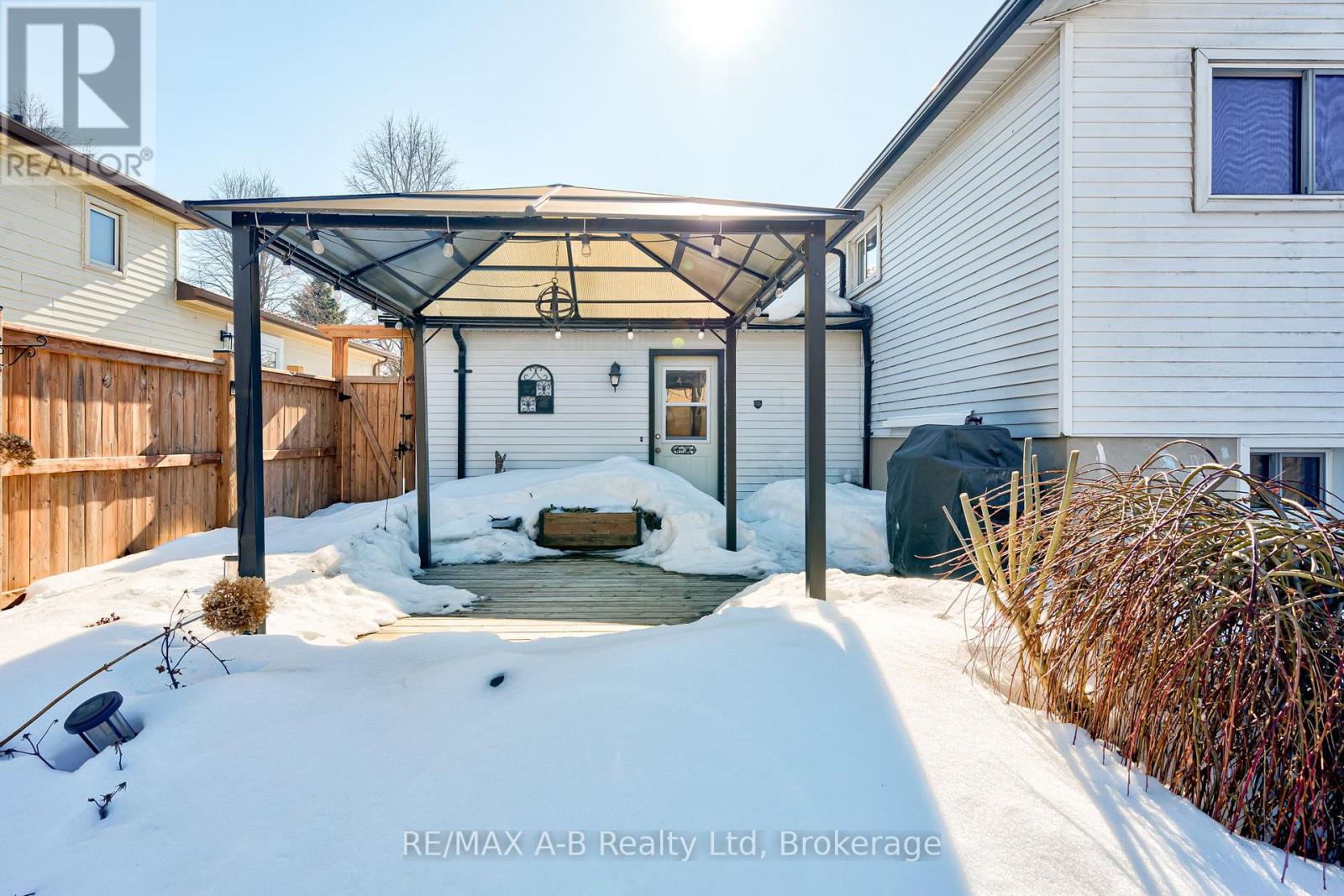 32 Demille Street, Stratford, Ontario  N4Z 1C6 - Photo 43 - X12860132