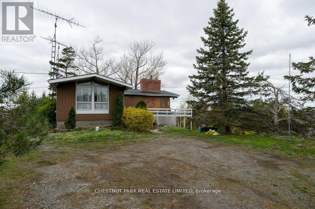 2035 County Rd 7, Prince Edward County, Ontario  K0K 2T0 - Photo 15 - X12860104