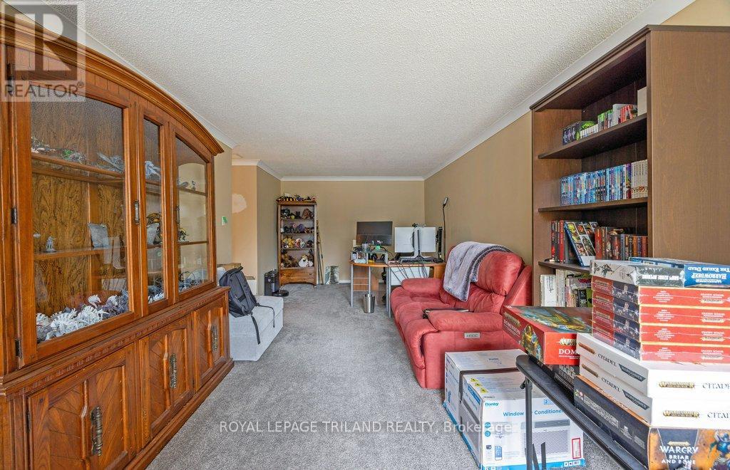 105 - 333 Commissioners Road W, London South, Ontario  N6J 4X7 - Photo 11 - X12860116