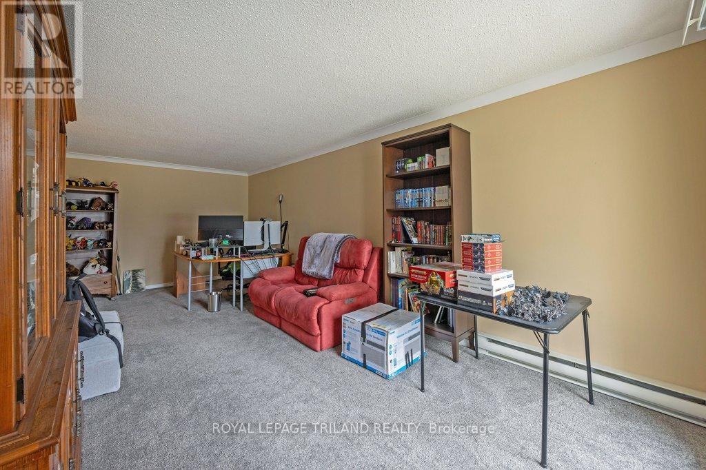 105 - 333 Commissioners Road W, London South, Ontario  N6J 4X7 - Photo 12 - X12860116