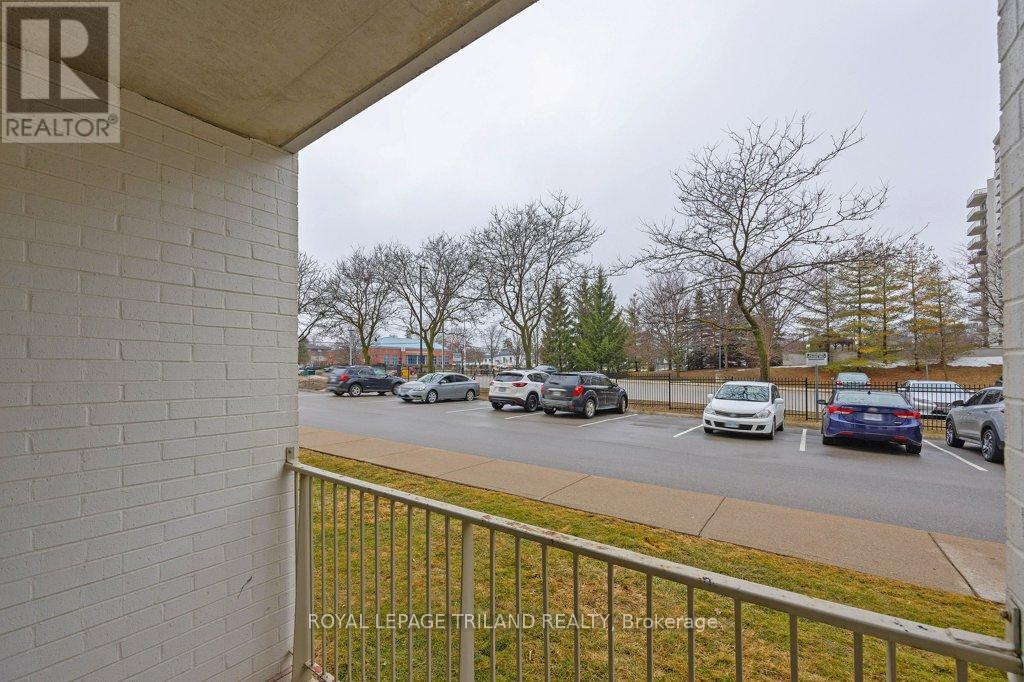 105 - 333 Commissioners Road W, London South, Ontario  N6J 4X7 - Photo 22 - X12860116