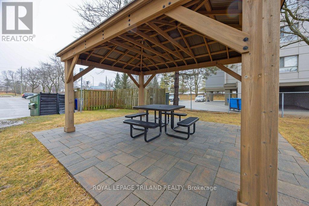 105 - 333 Commissioners Road W, London South, Ontario  N6J 4X7 - Photo 26 - X12860116