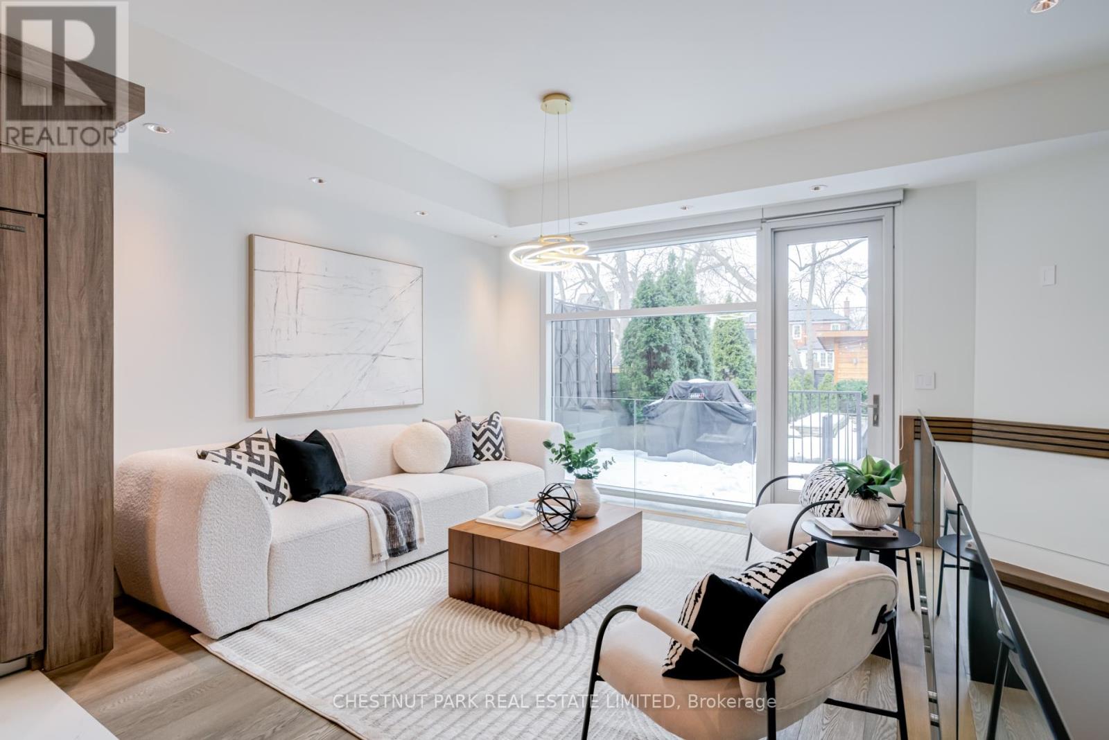 278 St Germain Avenue, Toronto, Ontario  M5M 1W3 - Photo 15 - C12860122