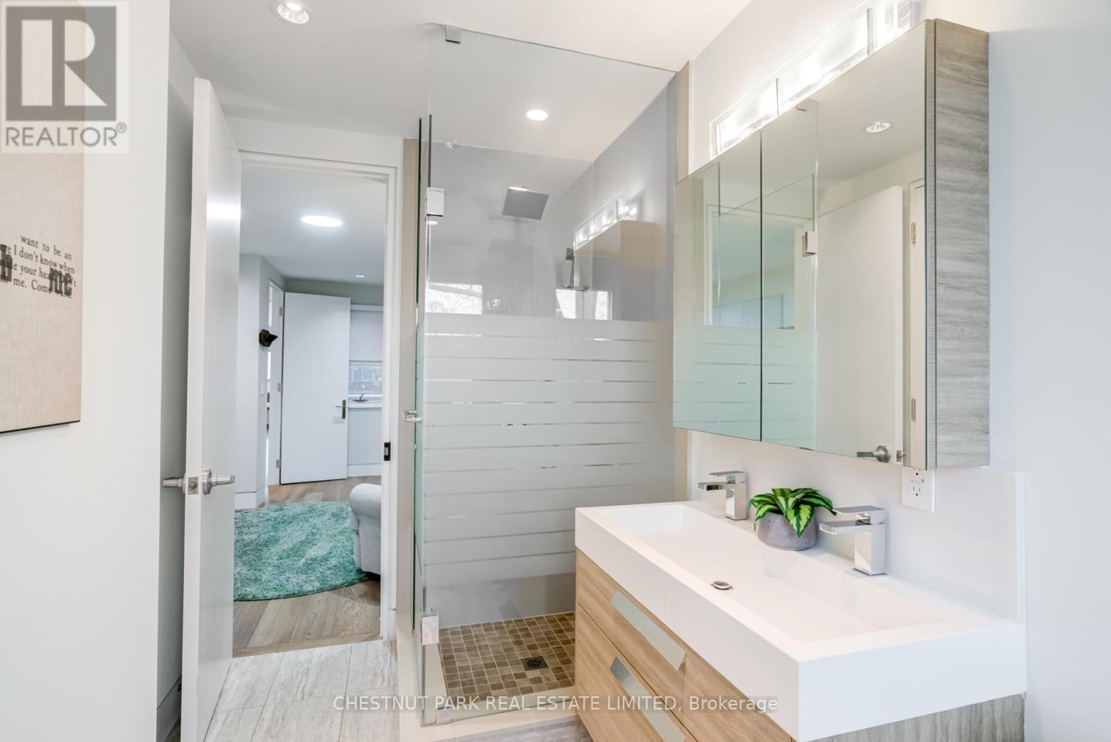 278 St Germain Avenue, Toronto, Ontario  M5M 1W3 - Photo 26 - C12860122