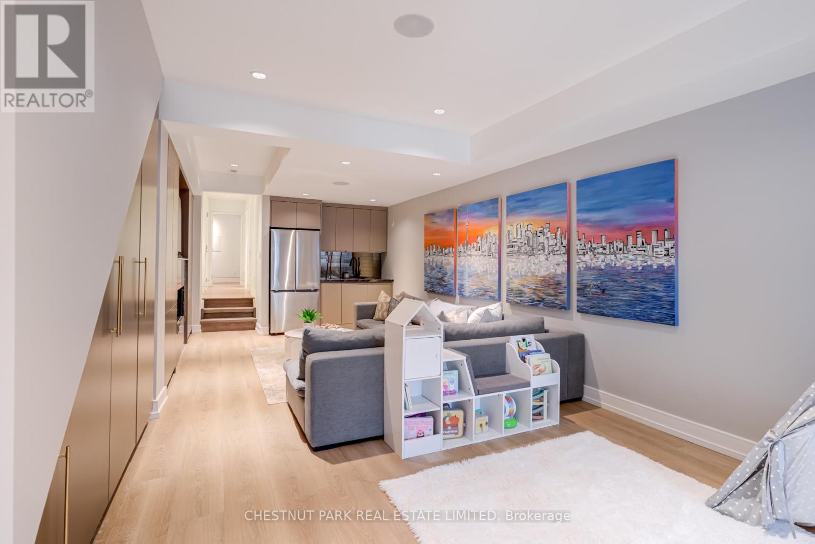 278 St Germain Avenue, Toronto, Ontario  M5M 1W3 - Photo 37 - C12860122