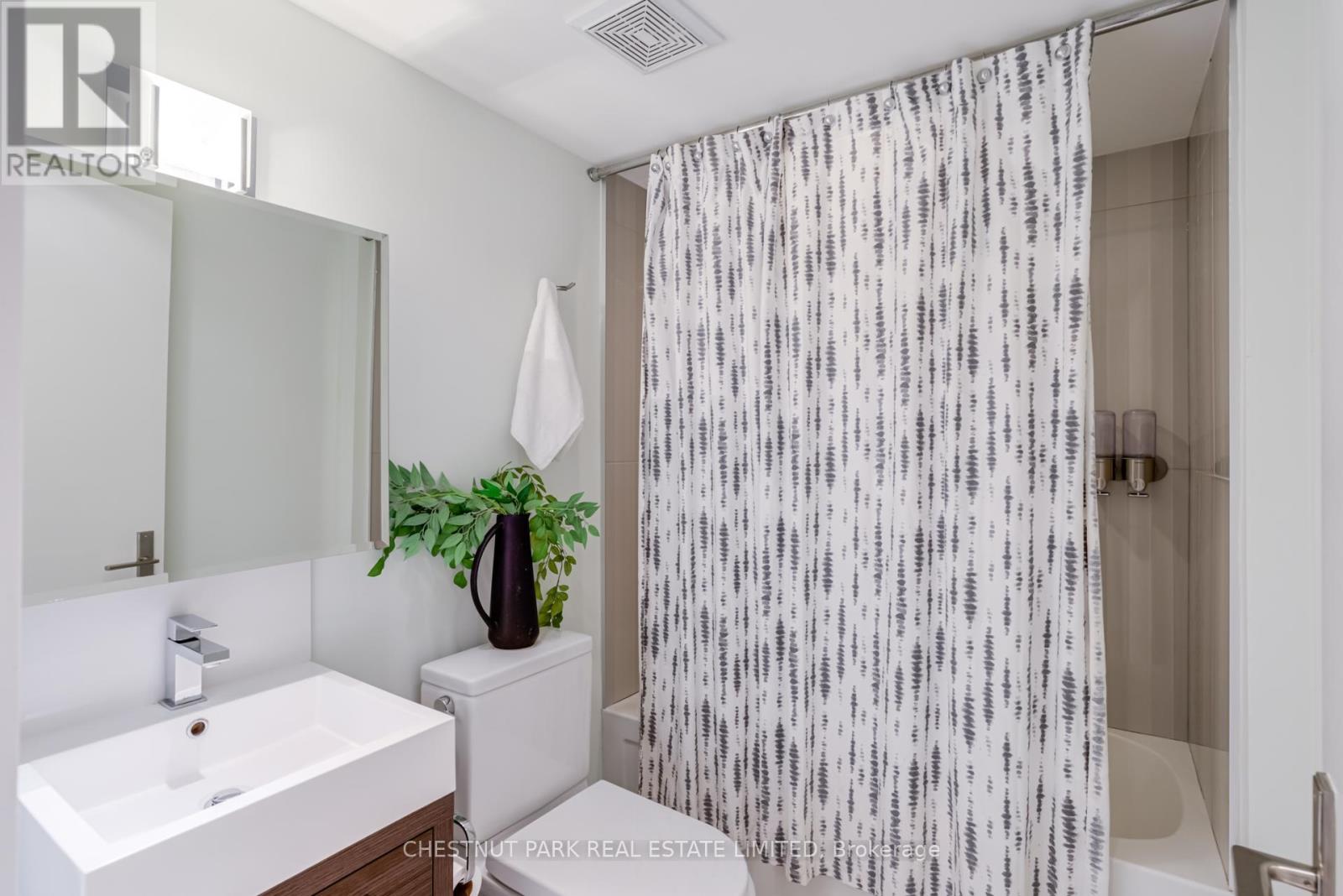 278 St Germain Avenue, Toronto, Ontario  M5M 1W3 - Photo 42 - C12860122