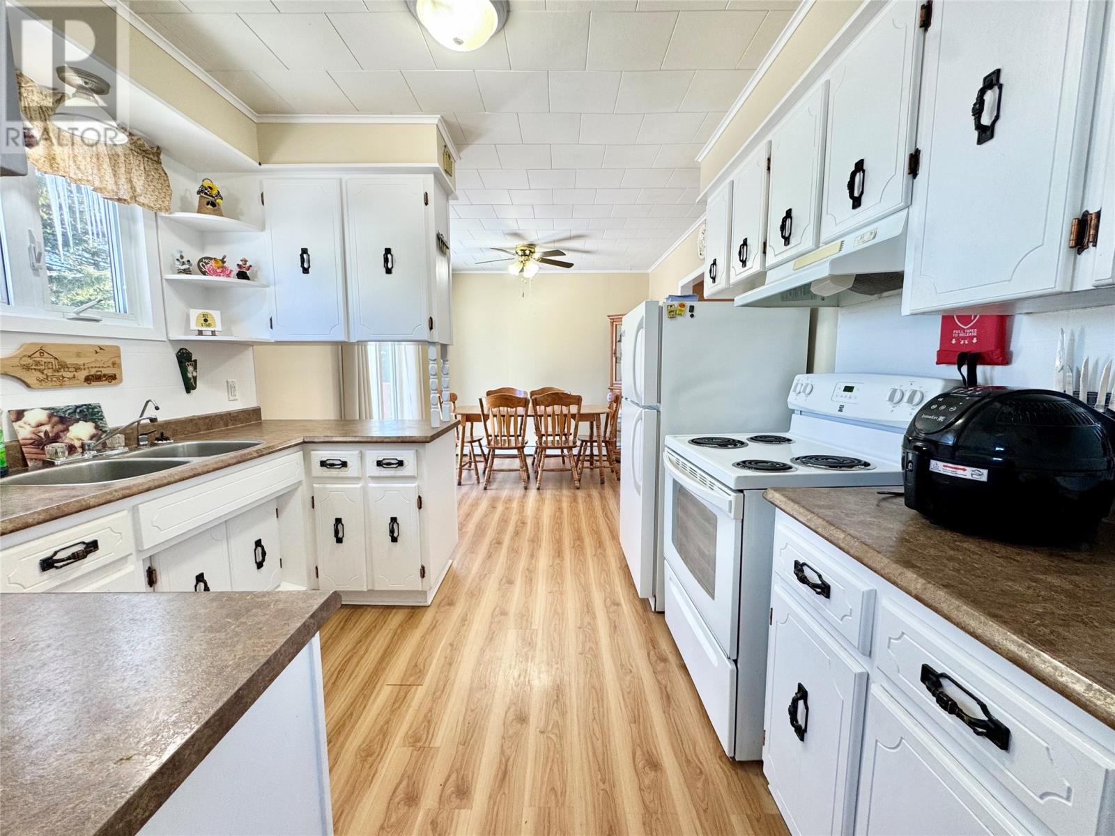 2 Tizzard Street, Lewisporte, Newfoundland & Labrador  A0G 3A0 - Photo 4 - 1295047