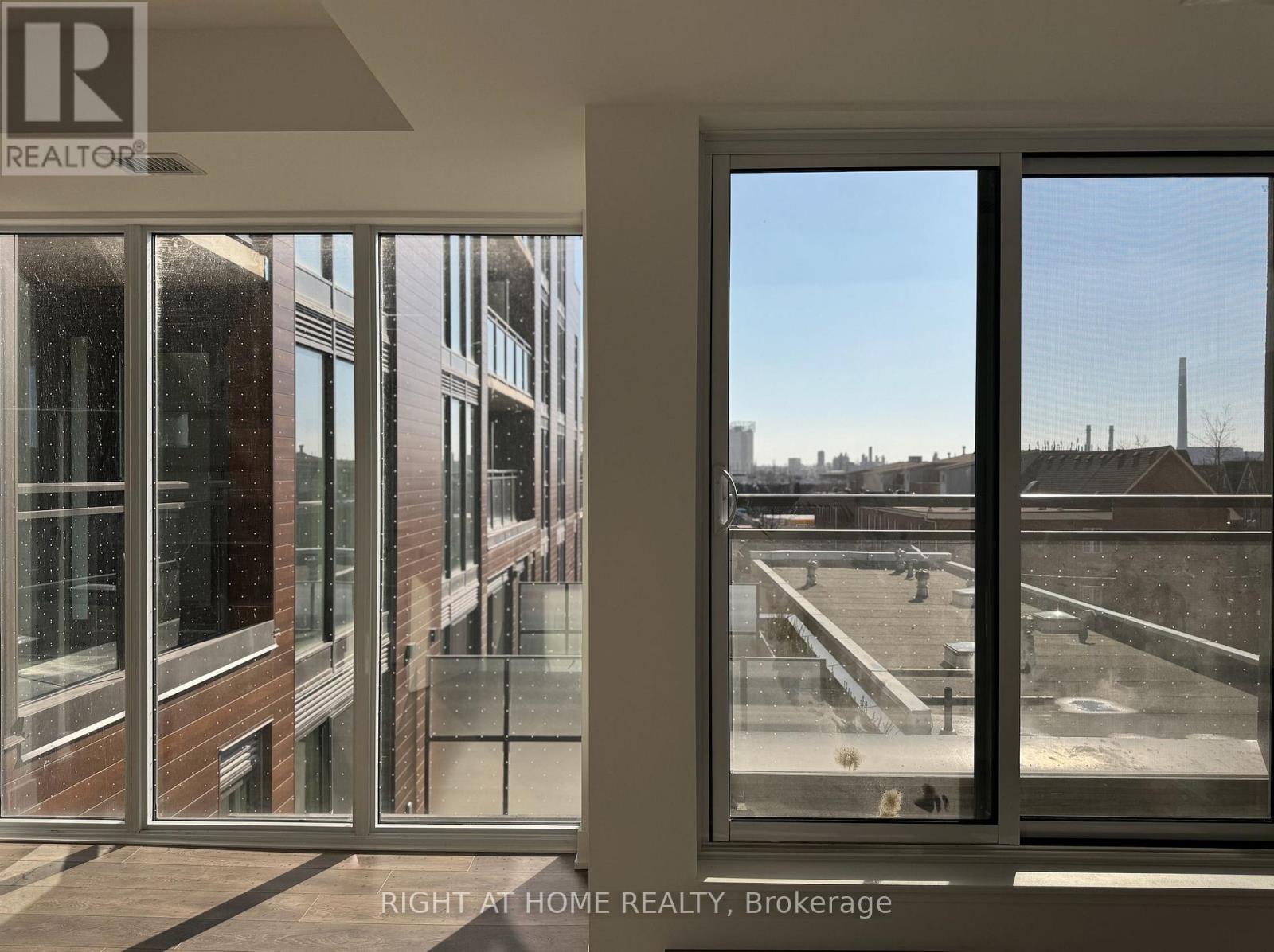 301 - 1285 Queen Street E, Toronto, Ontario  M4L 0B6 - Photo 15 - E12860126