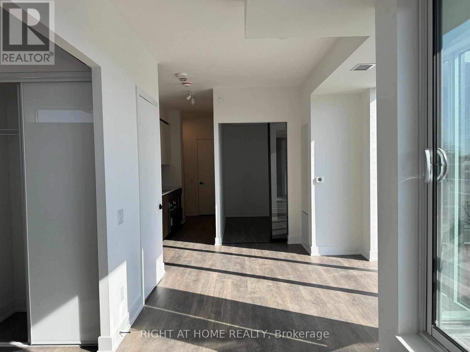 301 - 1285 Queen Street E, Toronto, Ontario  M4L 0B6 - Photo 17 - E12860126