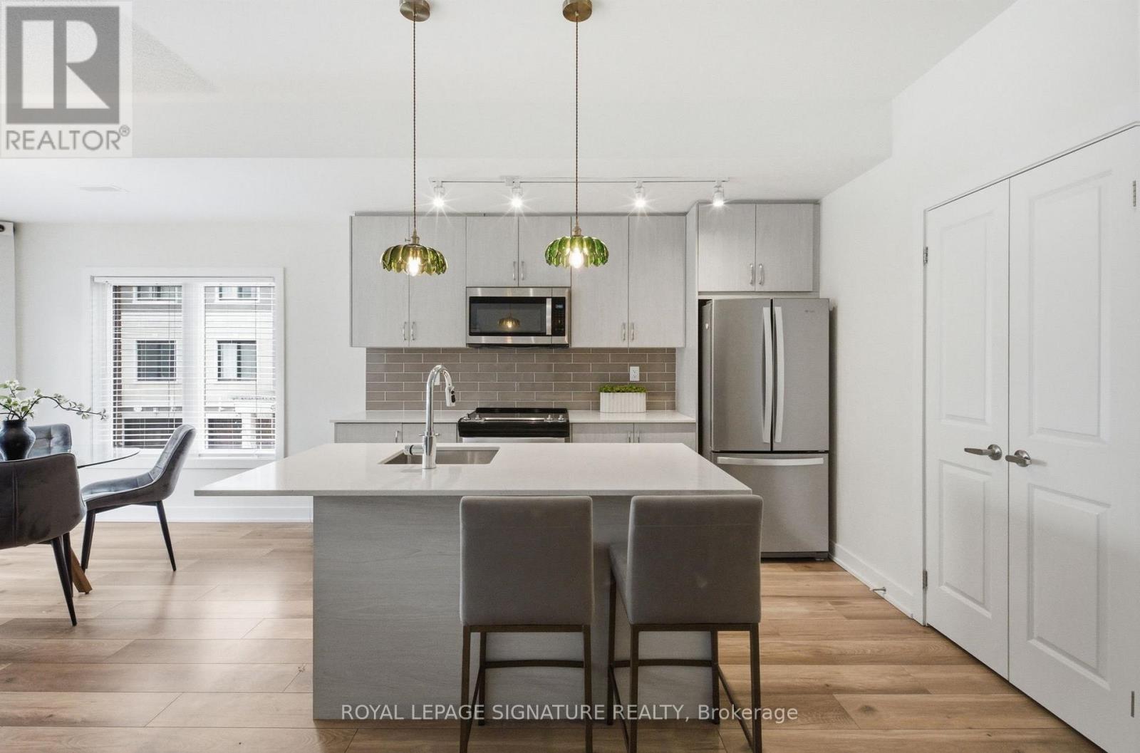 29 Canton Lane, Whitchurch-Stouffville, Ontario  L4A 4W8 - Photo 10 - N12860096