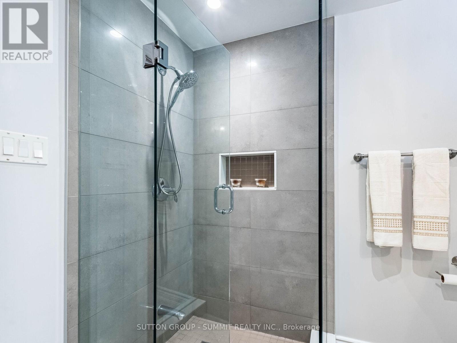 5437 Middleport Crescent, Mississauga, Ontario  L4Z 3V2 - Photo 38 - W12860118