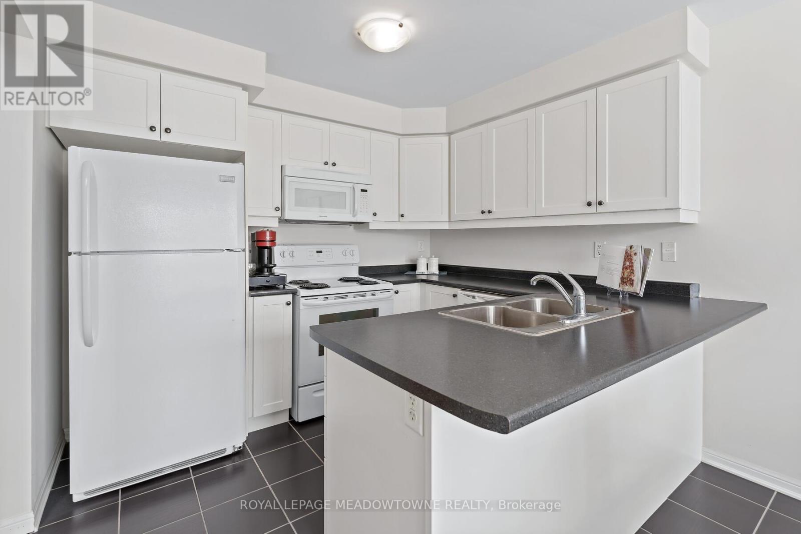 26 Lathbury Street, Brampton, Ontario  L7A 0R5 - Photo 14 - W12860120