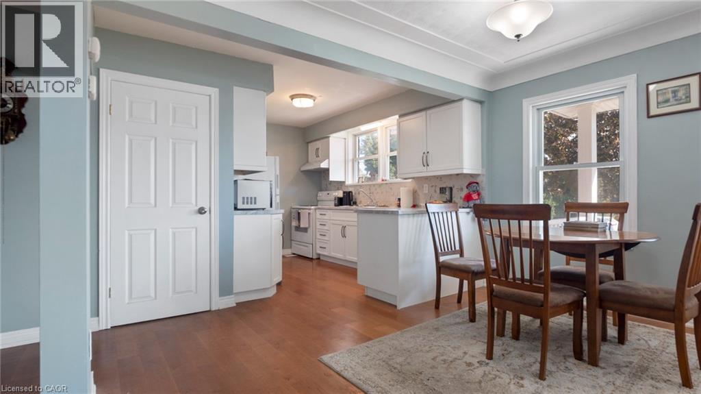 611 W Clare Avenue, Welland, Ontario  L3C 3B9 - Photo 6 - 40793725