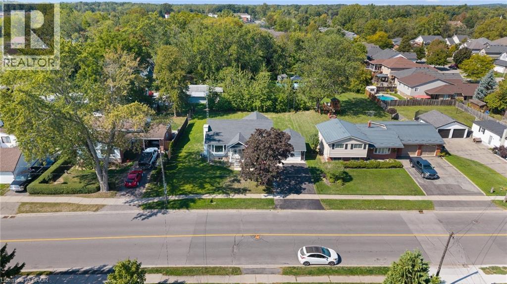 611 W Clare Avenue, Welland, Ontario  L3C 3B9 - Photo 28 - 40793725