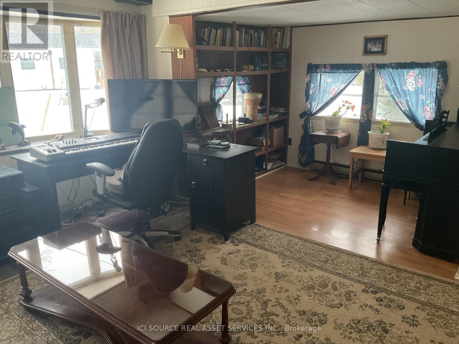 30 - 334 Rattlesnake Road, Haldimand, Ontario  N0A 1K0 - Photo 7 - X12860106