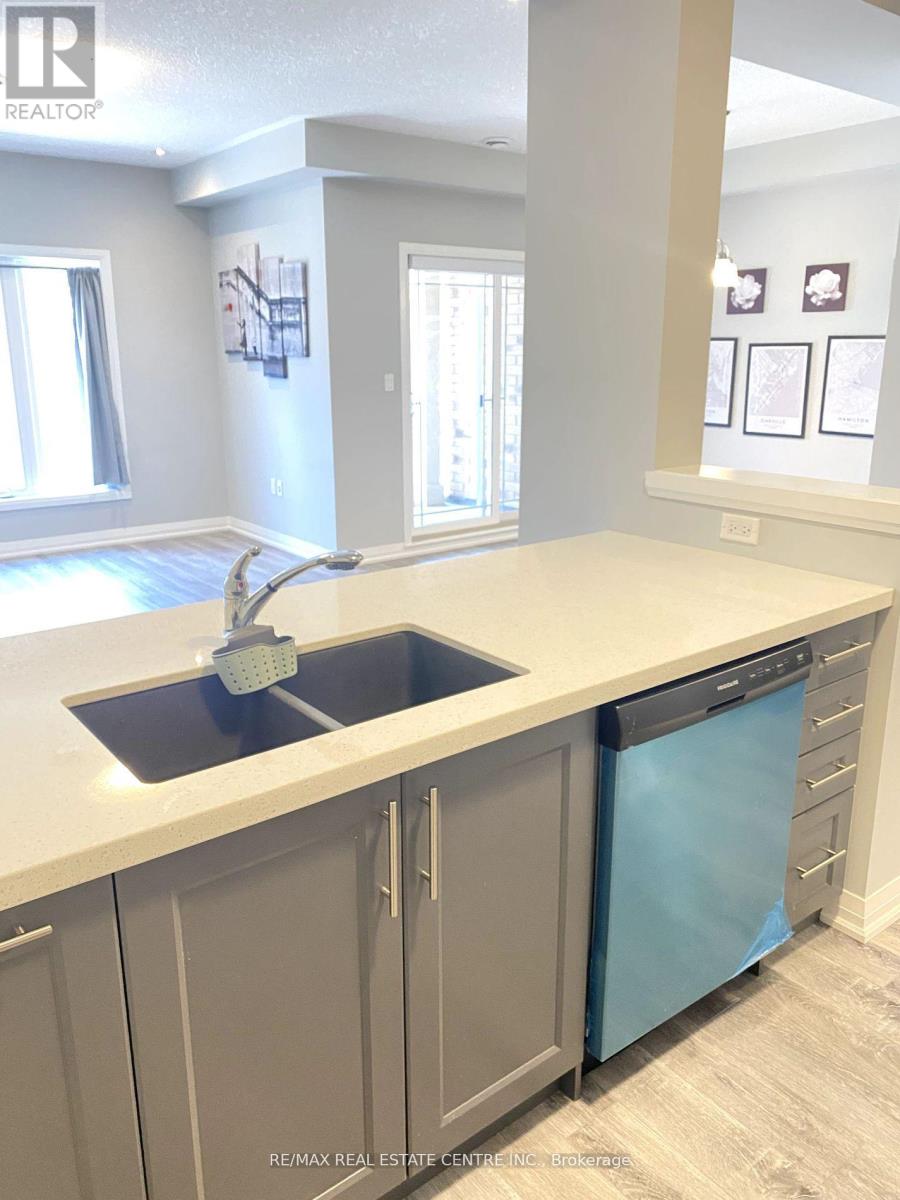 23 Aqua Lane, Hamilton, Ontario  L0R 1P0 - Photo 10 - X12860110