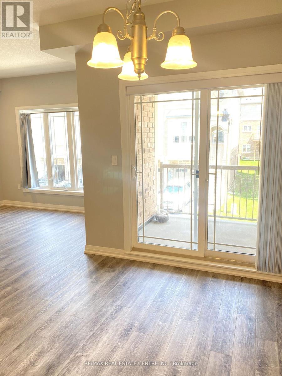 23 Aqua Lane, Hamilton, Ontario  L0R 1P0 - Photo 11 - X12860110