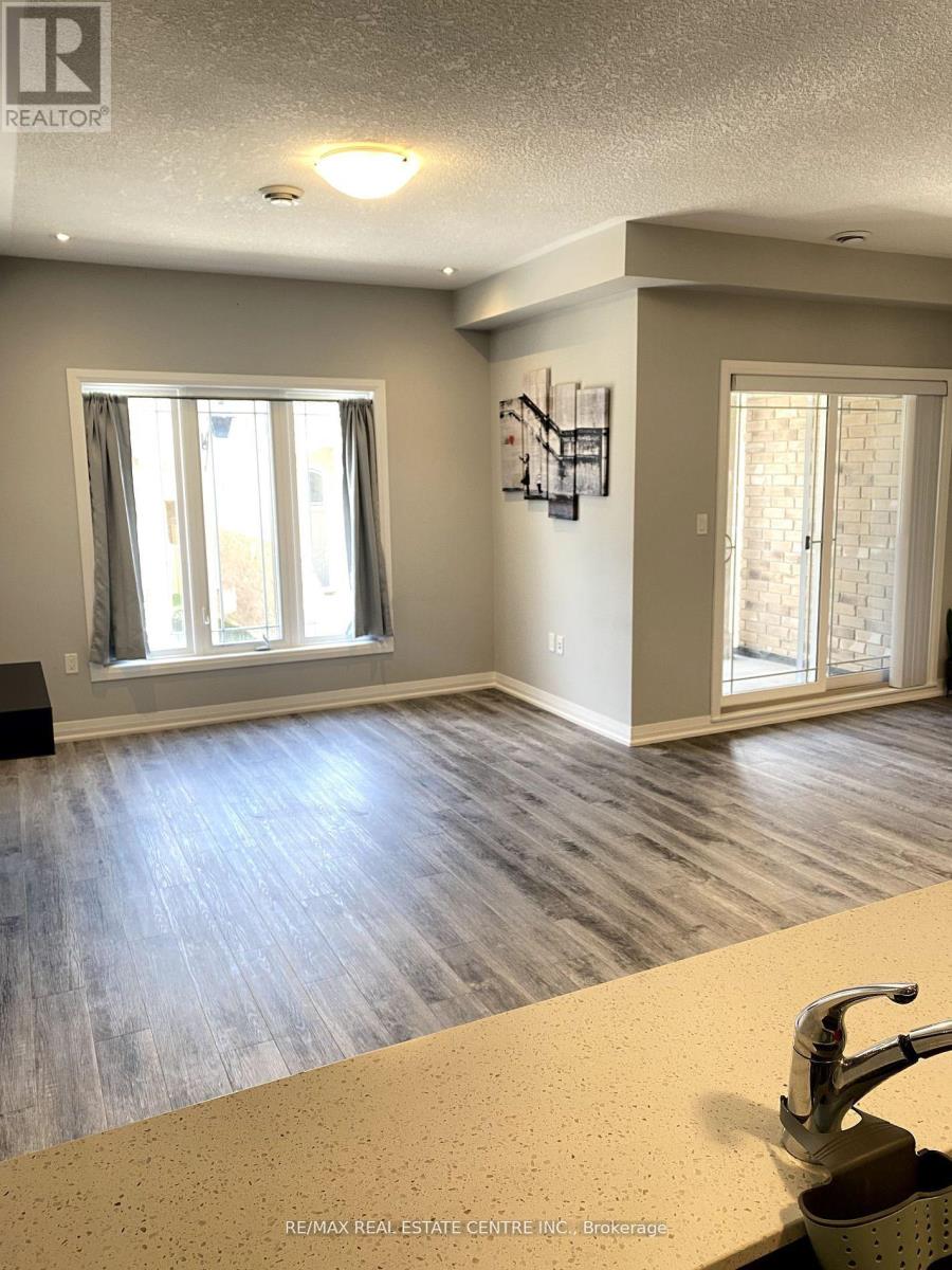 23 Aqua Lane, Hamilton, Ontario  L0R 1P0 - Photo 6 - X12860110