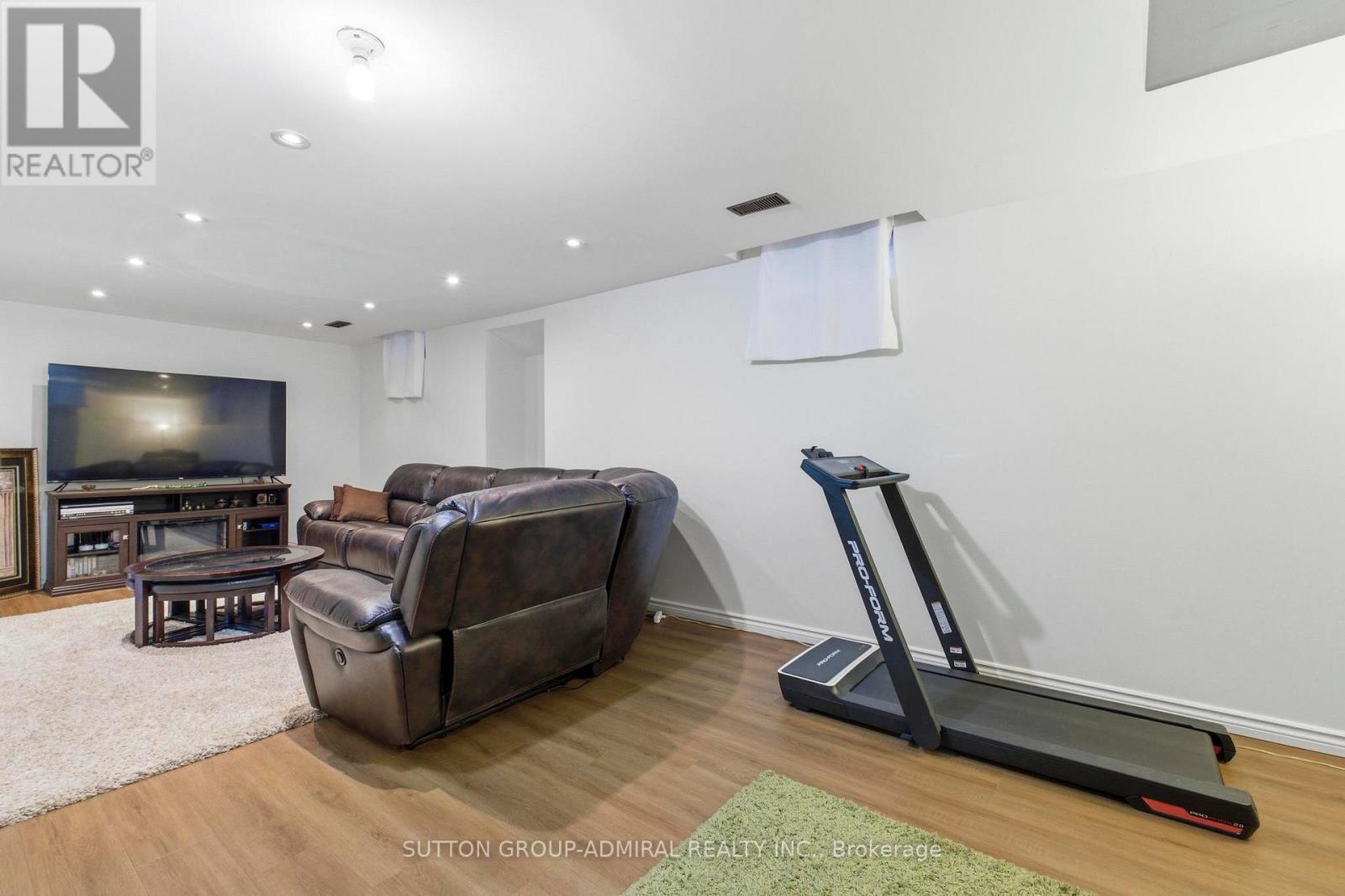 47 Sandy Drive, Hamilton, Ontario  L8E 4X4 - Photo 34 - X12860124