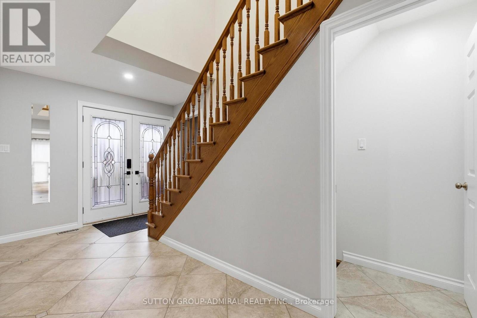 47 Sandy Drive, Hamilton, Ontario  L8E 4X4 - Photo 6 - X12860124