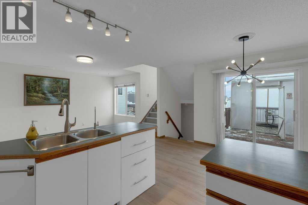 9473 Hidden Valley Drive Nw, Calgary, Alberta  T3A 5S9 - Photo 9 - A2288374