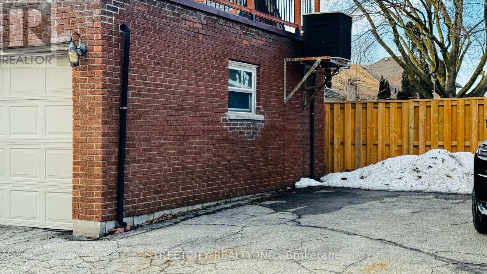 Back Unit - 346 Ashland Avenue, London East, Ontario  N5W 4E8 - Photo 5 - X12860152