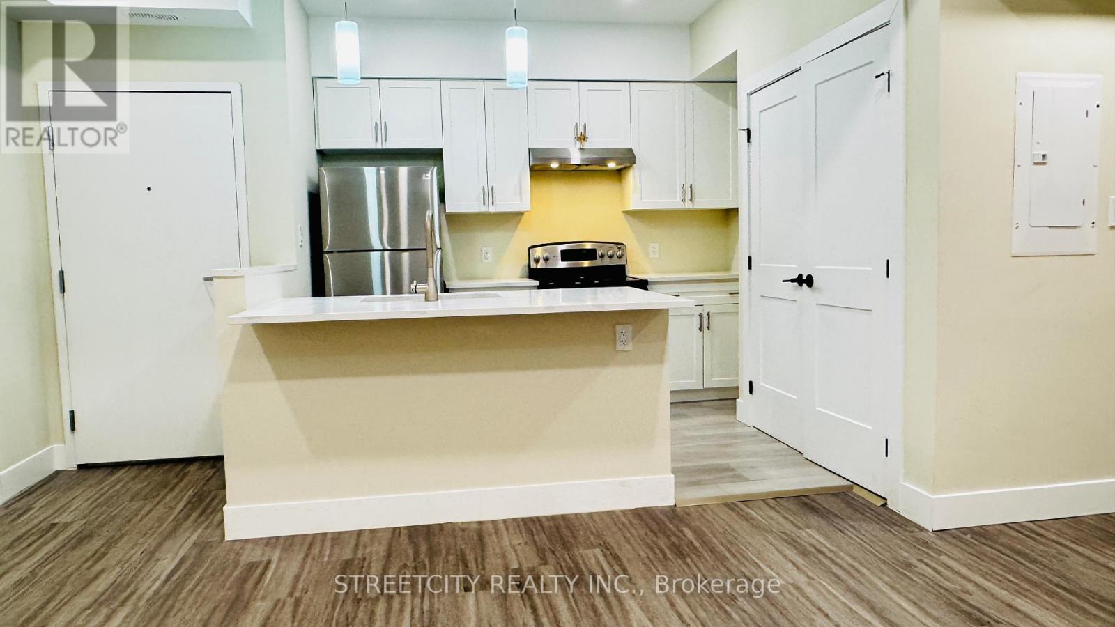 Back Unit - 346 Ashland Avenue, London East, Ontario  N5W 4E8 - Photo 9 - X12860152