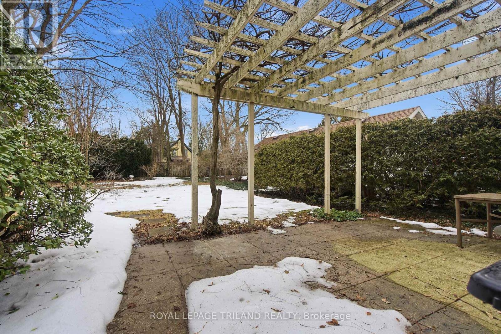 937 Waterloo Street, London East, Ontario  N6A 3X2 - Photo 38 - X12860166