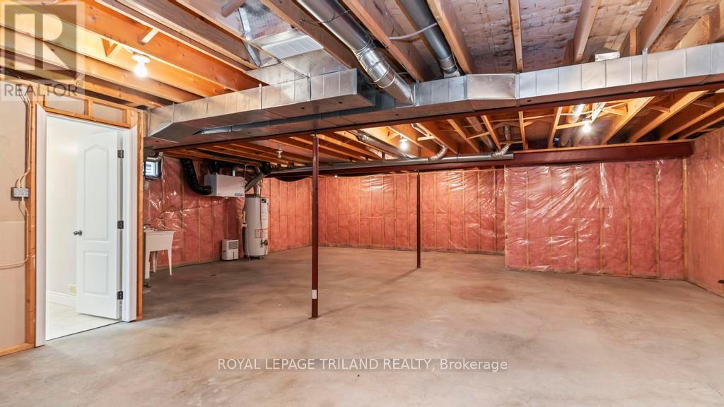 98 Hagerman Crescent, St. Thomas, Ontario  N5R 6K3 - Photo 22 - X12860228