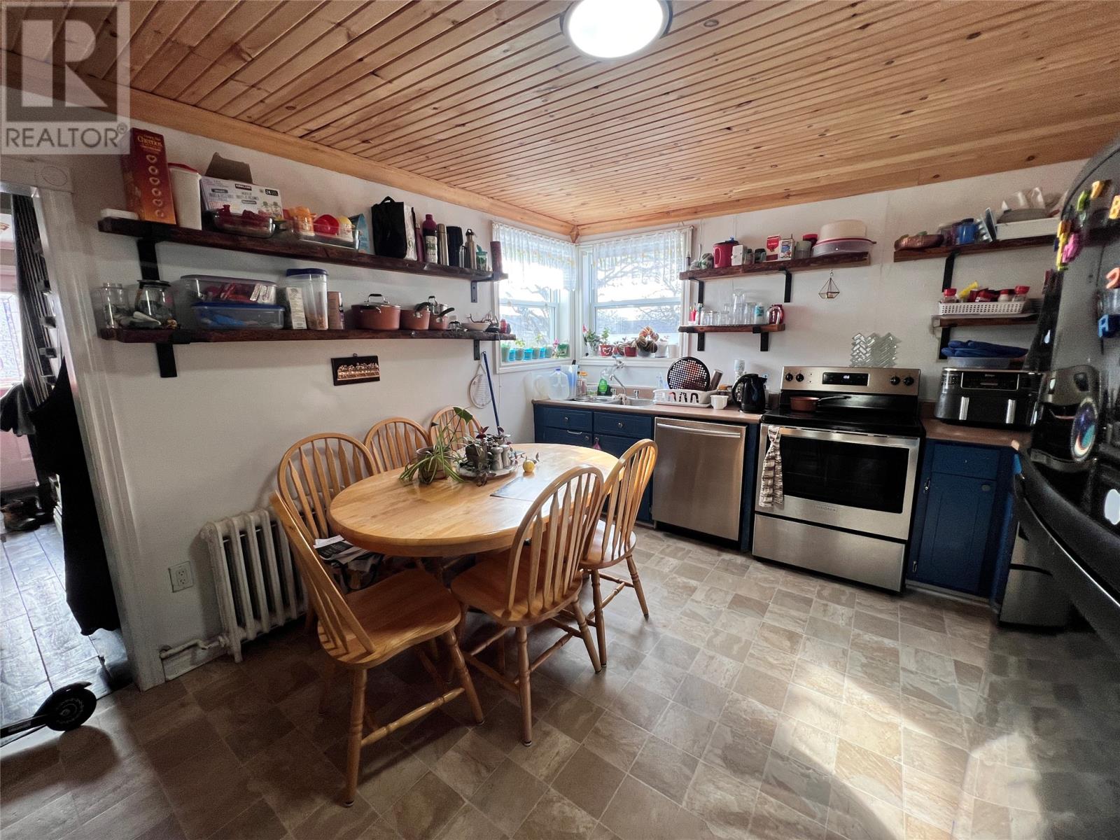 9 - 11 Smith Street, Bay Roberts, Newfoundland & Labrador  A0A 1G0 - Photo 2 - 1294485