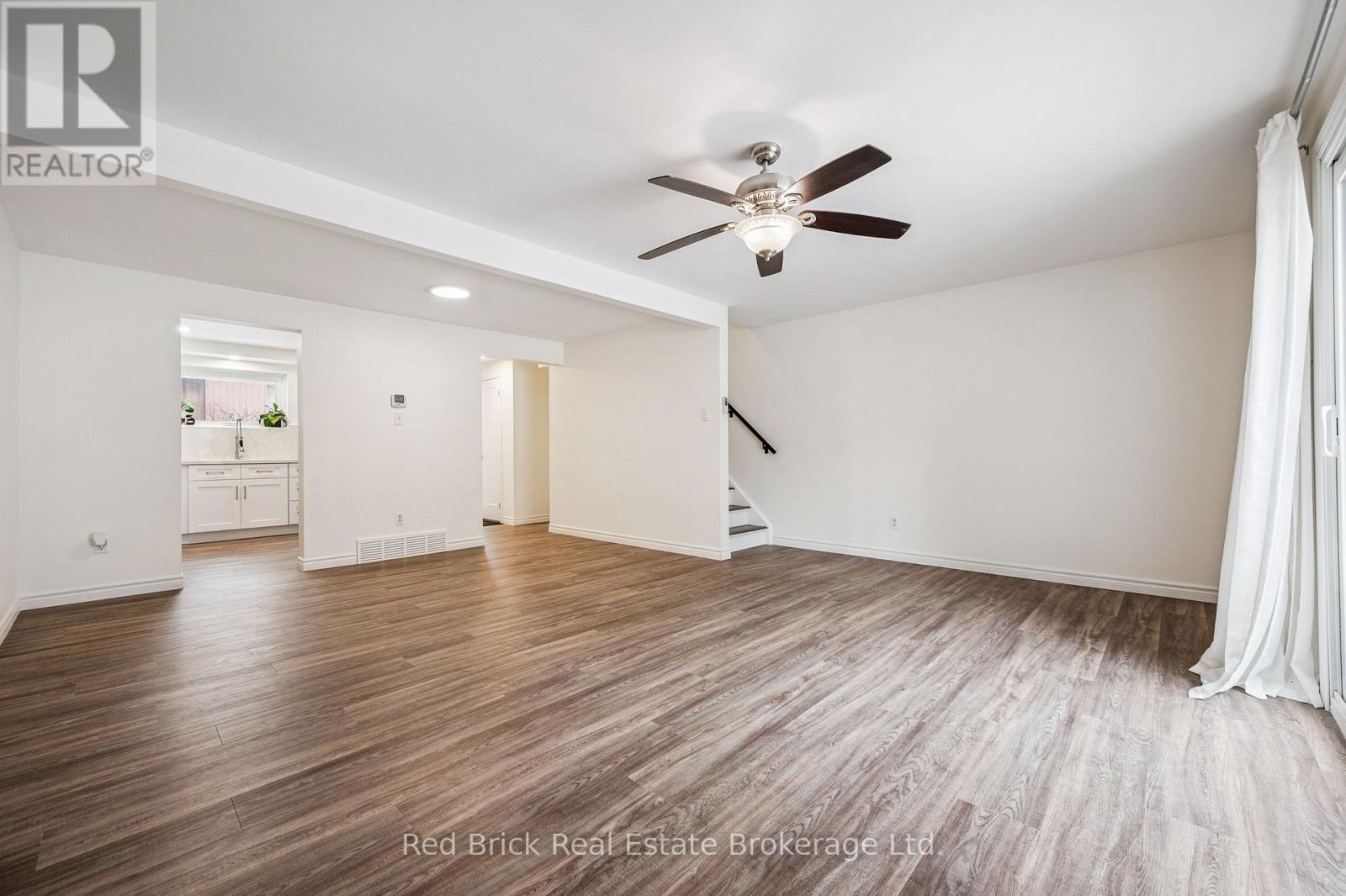 61 - 539 Willow Road, Guelph, Ontario  N1H 7G3 - Photo 11 - X12860100