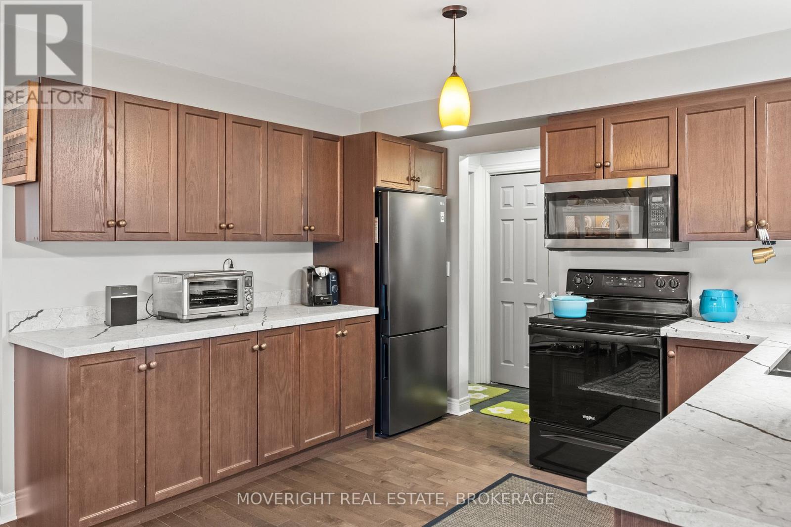 2 Leeson Street, St. Catharines, Ontario  L2V 2R3 - Photo 16 - X12860184