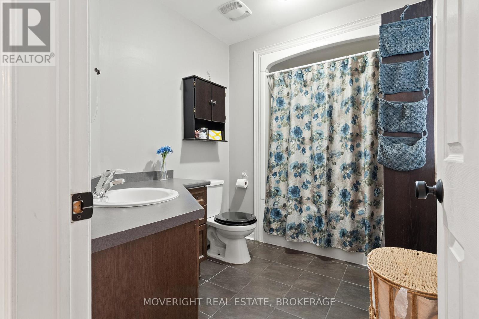 2 Leeson Street, St. Catharines, Ontario  L2V 2R3 - Photo 22 - X12860184