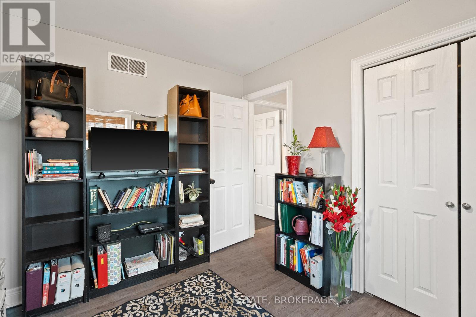 2 Leeson Street, St. Catharines, Ontario  L2V 2R3 - Photo 31 - X12860184