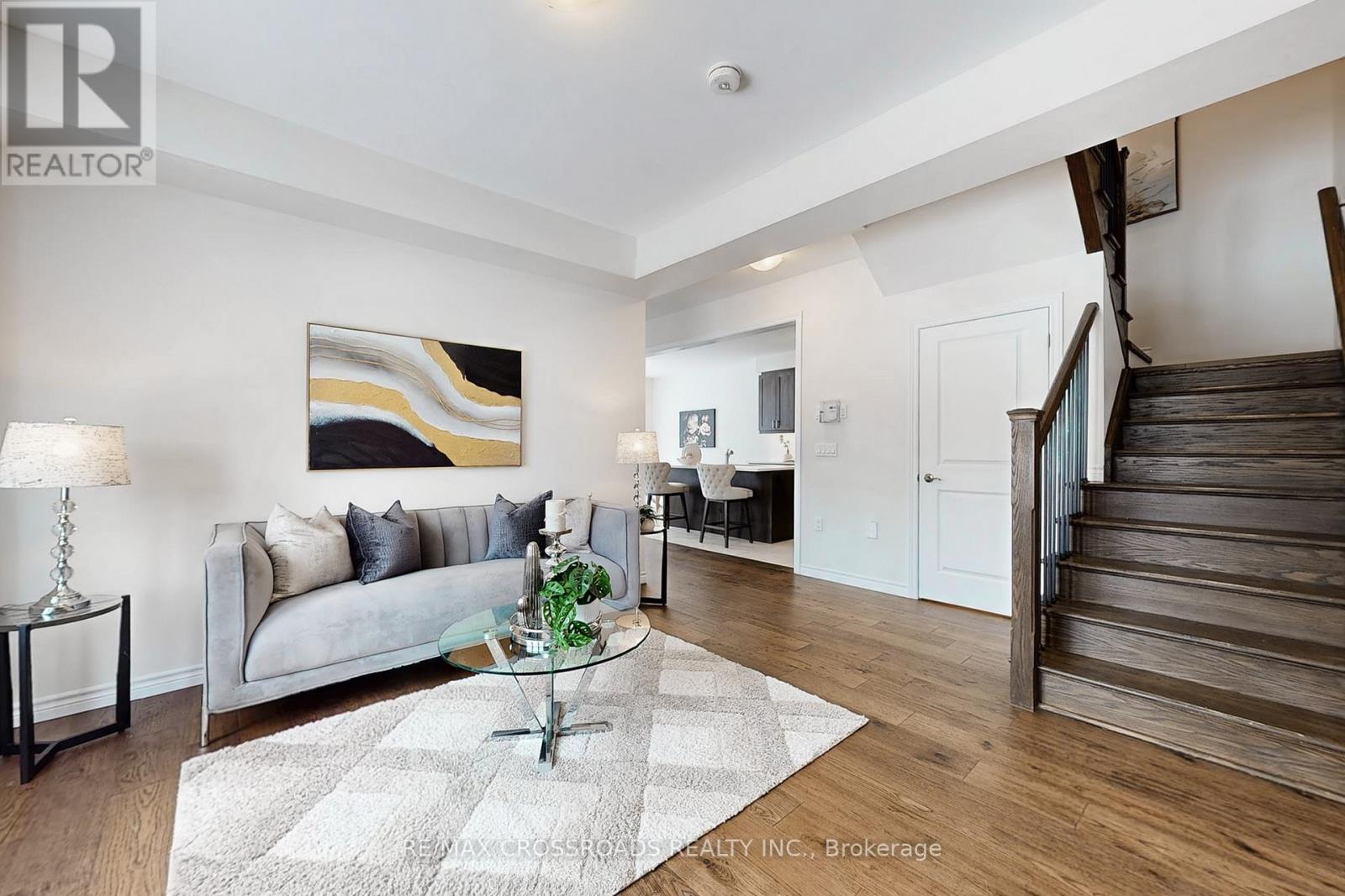 243 O'neil Street, Peterborough, Ontario  K9K 0H8 - Photo 3 - X12854008